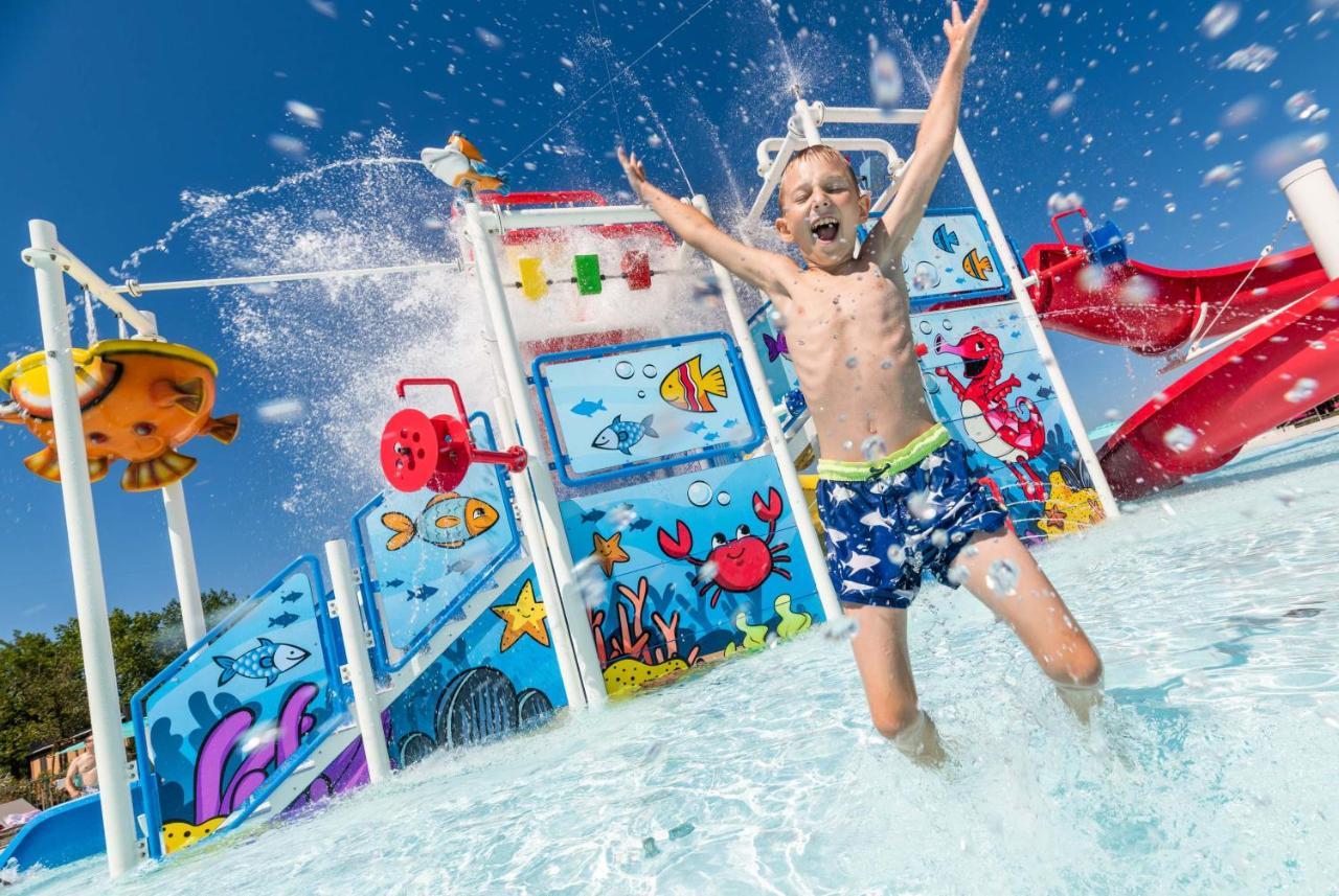 Mobile Homes Premium Relax Park Umag By Camp4You Каригадор Экстерьер фото