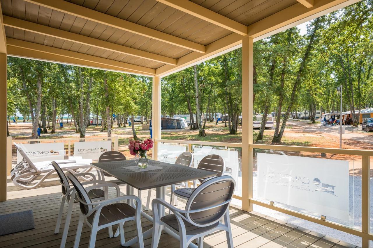 Mobile Homes Premium Relax Park Umag By Camp4You Каригадор Экстерьер фото